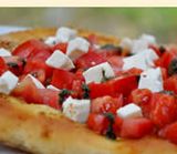 Фокача с домати, моцарела и песто (270г)