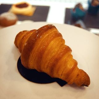 Croissant 2Ud.