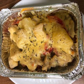 Пательня з куркою  або ковбасками