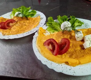 Omlet sa sirom