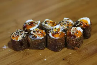 Hot Rolls Salmão 8 Peças