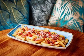 Patatas Kevin Bacon & Cheese