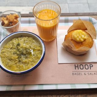 Zuppa del giorno, bevanda e dolce