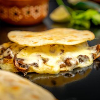 QUESADILLAS - Res
