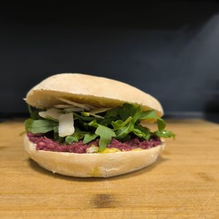 Cavallo pesto, rucola, grana e senape