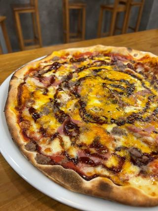 Pizza Cheddar (30 Cm.)