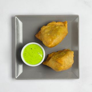 Chicken Samosa 2szt