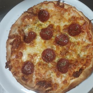 Pizza Pepperoni (Mediana)