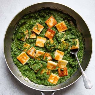 Palak paneer com caril