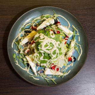 Салат овочевий з сиром Фета (320г)