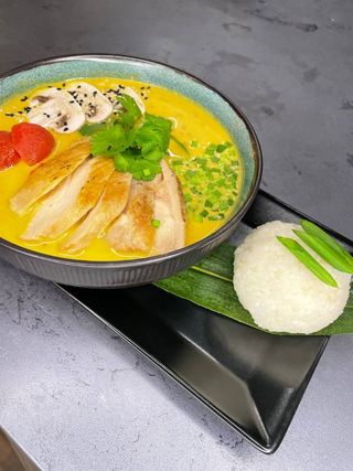 Карі Суп з куркою