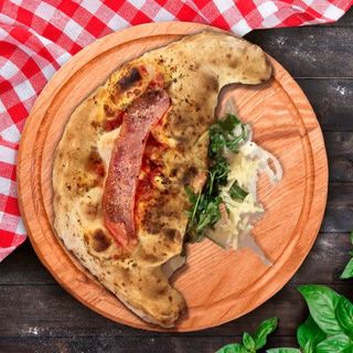 Pizza Calzone, Pequeña