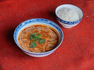 Том ям, рис на пару