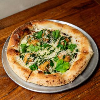 Піца з котлетами по-київськи (450г)