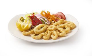 Calamares A La Romana Con Ensalada