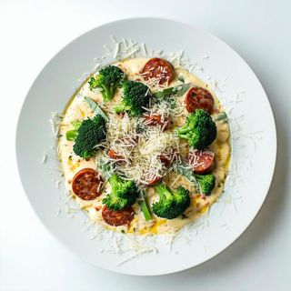 Scialatiello napoletano, friarielli, salsiccia e fonduta di parmigiano