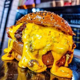 THE BANGER CHILLI BURGR 450g