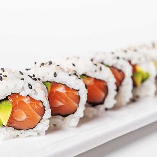 73. Uramaki sake - 4 pezzi