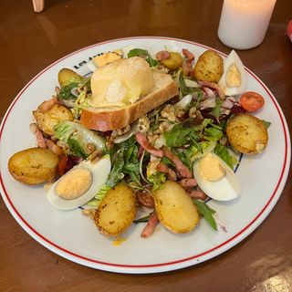 Salade au crottin de Chavignol.