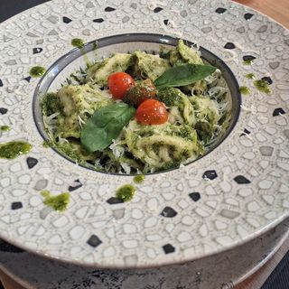 Tortellini Con Setas Al Pesto