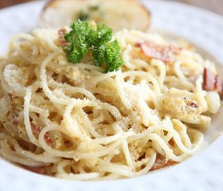 Spaghettis à la carbonara