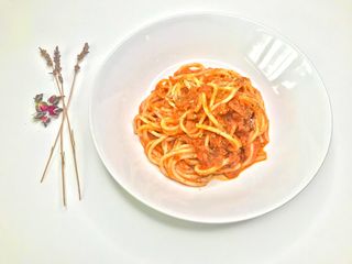 Spaghetti bolognese cu Beyond Meat - vegan