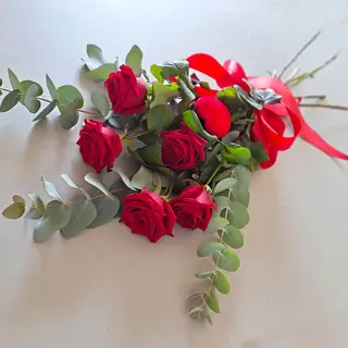 5 ROSAS