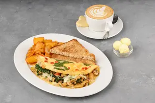 Chicken & Spinach Frittata Fold + Sgl Hot Beverage/Small Juice