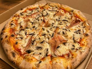 Pizza Capricciosa