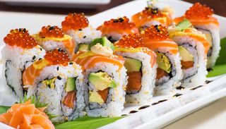 Uramaki łosoś 6 szt.