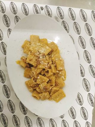 Mezza manica classica alla carbonara