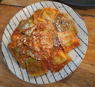 Ravioles De Ricota Y Espinaca