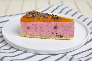 Чизкейк "Клубника маракуйя" (140 гр.)