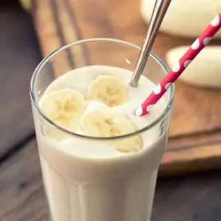 Batido de plátano (16 oz.)