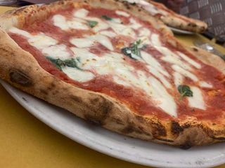 Margherita a'filetto di pomodoro