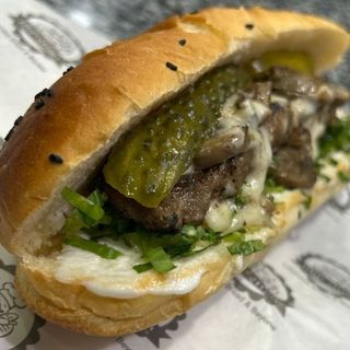 Հորթի կոտլետի սենտդվիչ