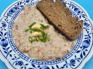 Сало/печений часник (150g)