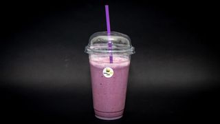 Red strength smoothie/milk