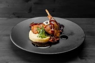 Duck legs with stewed cabbage & mashed potatoes