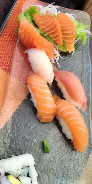 170 Nigiri sake