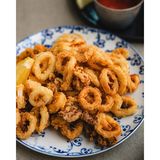 Mixed Deep fried Sea Food (Calamari & Shrimp)