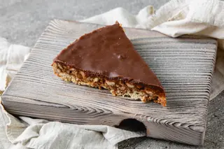 Snickers cake
