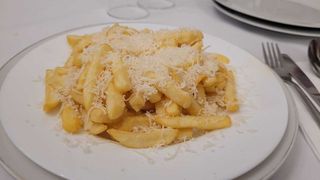 Cartofi pai cu parmezan