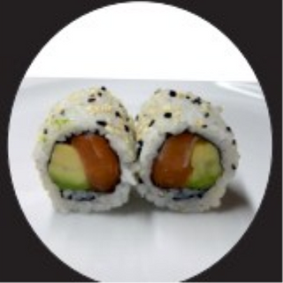 62 Aguacate Y Salmón Con Sésamo (8 Uds.)