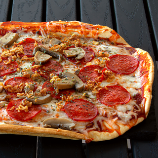 Pizza Fine Camponesa