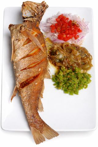 Sosso Frit & Attiéké & Alloco