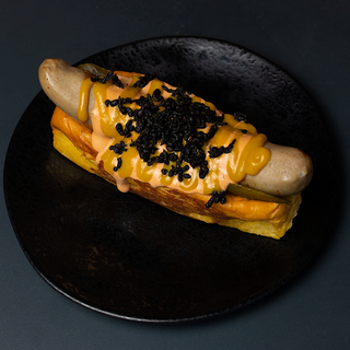 Hot perreo bratwurst