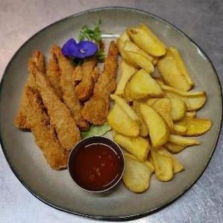 Creveti in panko cu cartofi dippers si sos de usturoi (350 gr)