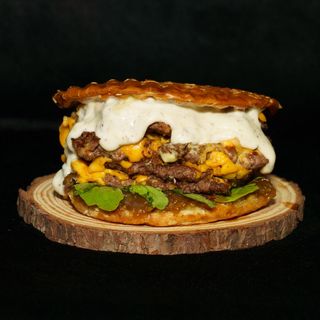 Grande Tartuf Press Burger