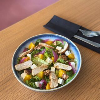 Салат з індичкою та фетою